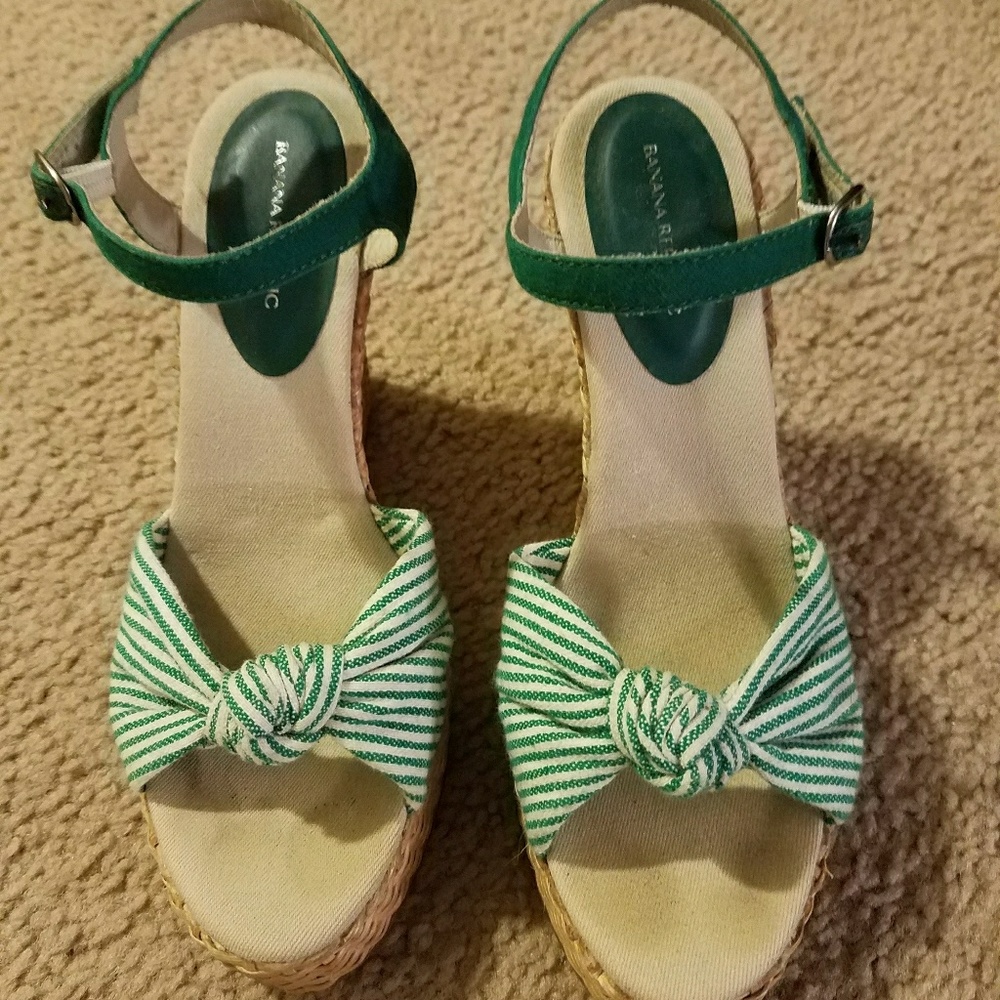 FINAL SALE! Green striped platform heels